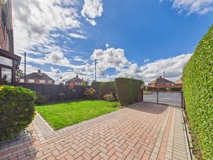 Driveway- click for photo gallery